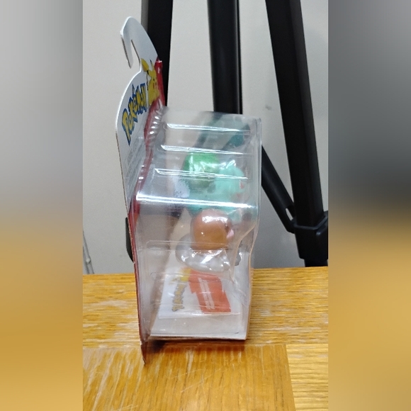 Pokémon  DIGLETT AND Bulbasaur  Battle Figure 2 Pack - Picture 4 of 5